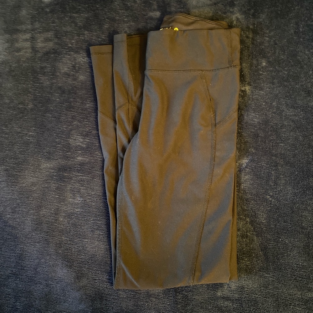 Black bootcut yoga pants